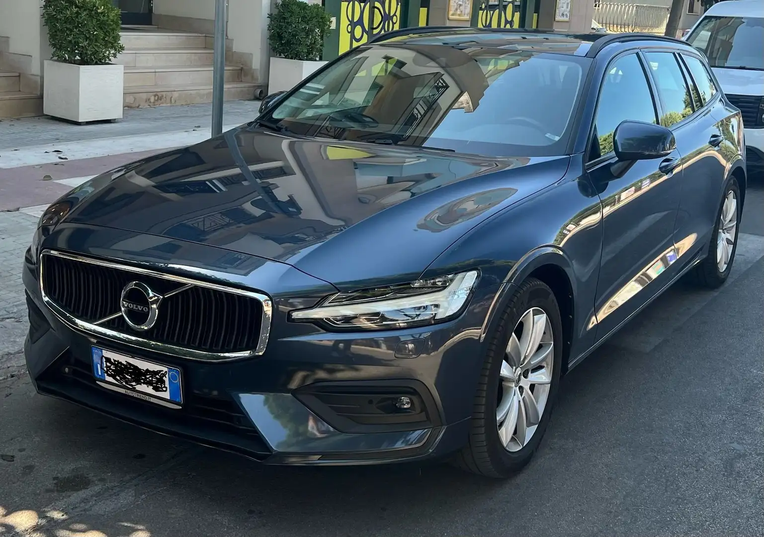 Volvo V60 V60 II 2019 2.0 d3 Business Plus geartronic - 1