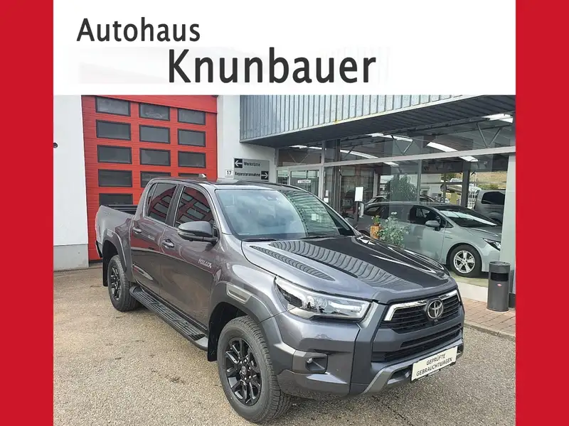 TOYOTA Hilux