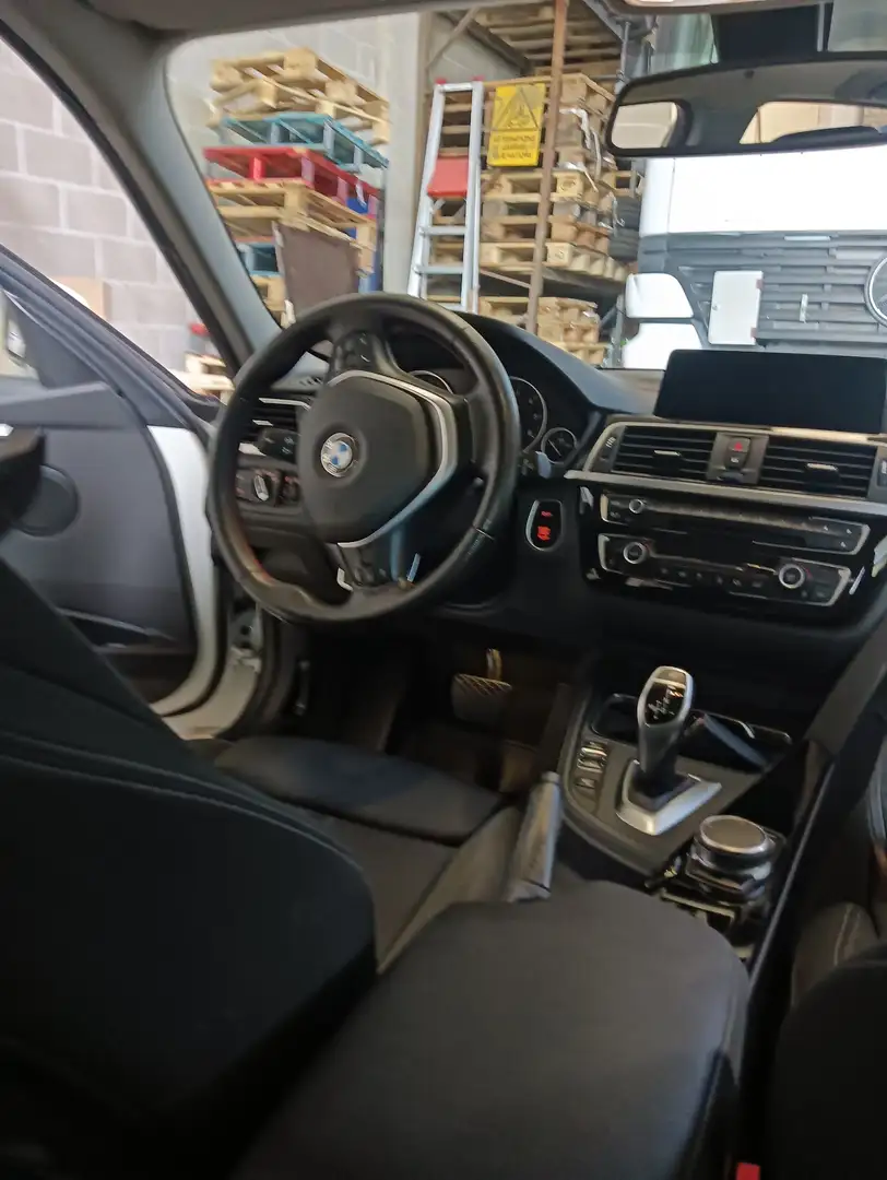 BMW 320 320d Touring Sport auto - 1
