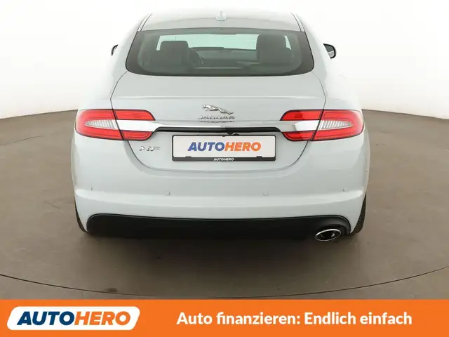 Jaguar XF view 5