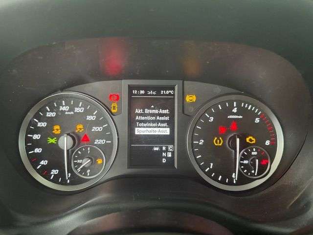 Mercedes-Benz V 250
