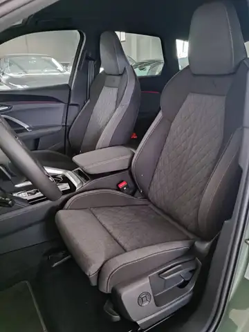 Audi Q5 view 6