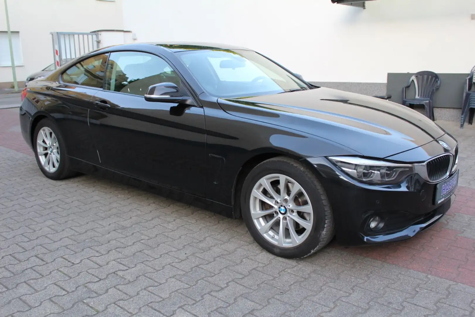 BMW 420 d Coupe Advantage(HeadUp/LED/Leder/Schieb.) Schwarz - 2