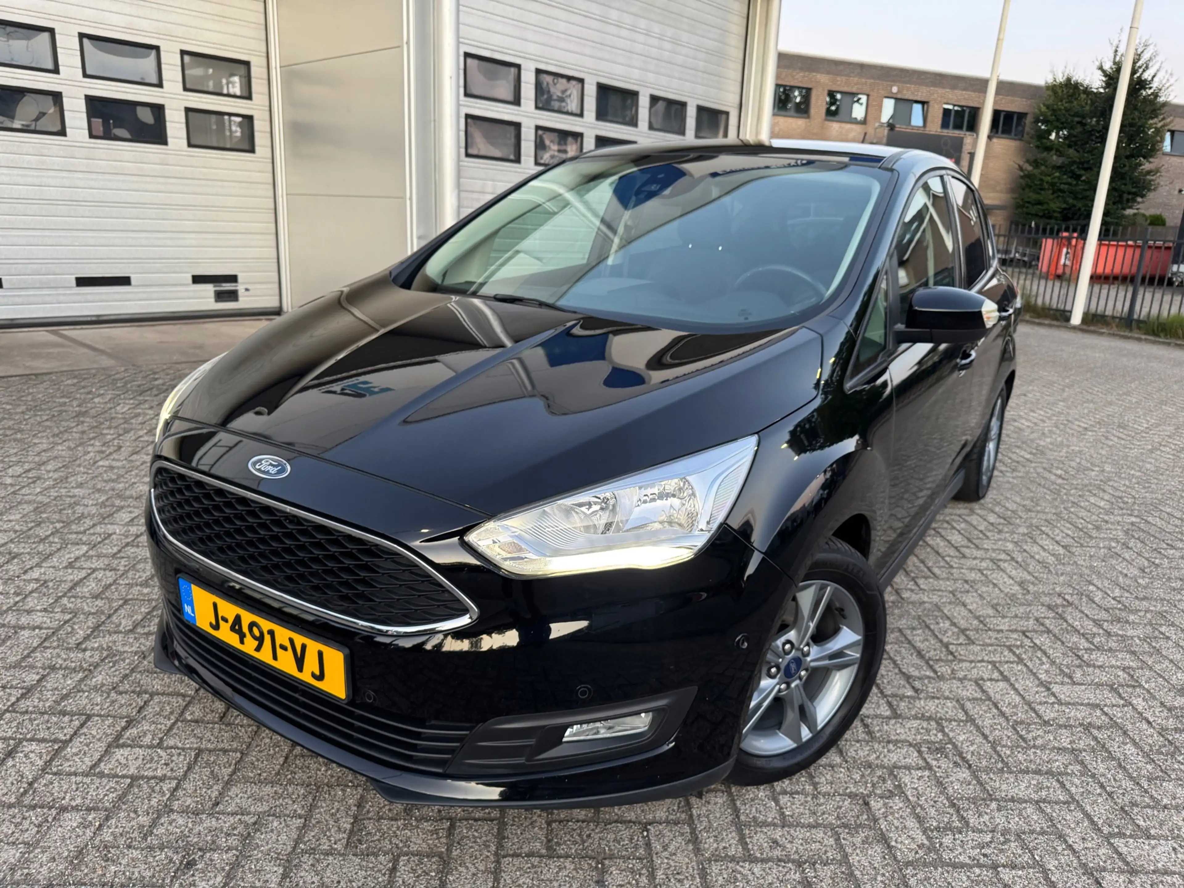 Ford C-Max 1.0 Titanium Airco, Camera, Cruise Control — photo 4