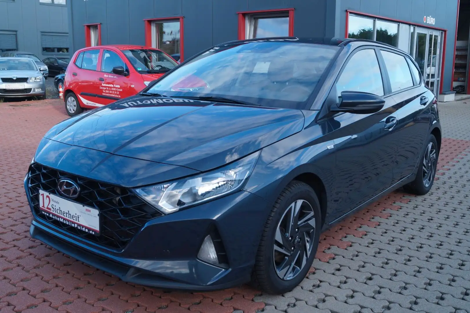 Hyundai i20 Trend Mild-Hybrid Grau - 1