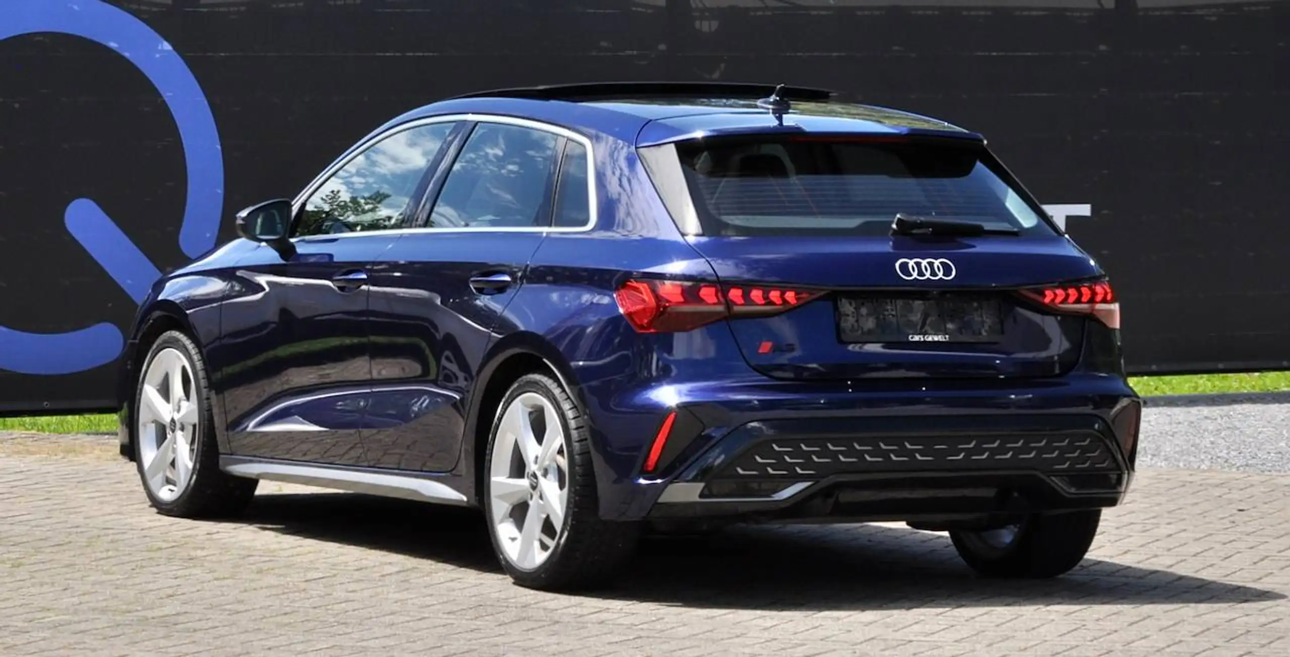 Audi A3 1.5 35 TFSI S-LINE INT/EXT SONOS PANODAK CARPLAY — 3/16