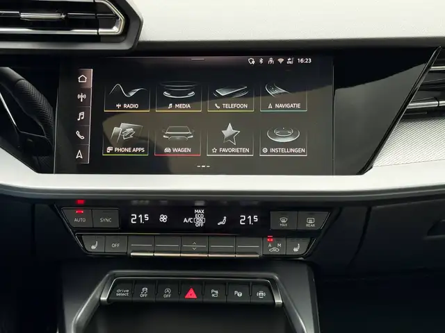 Audi A3 view 10