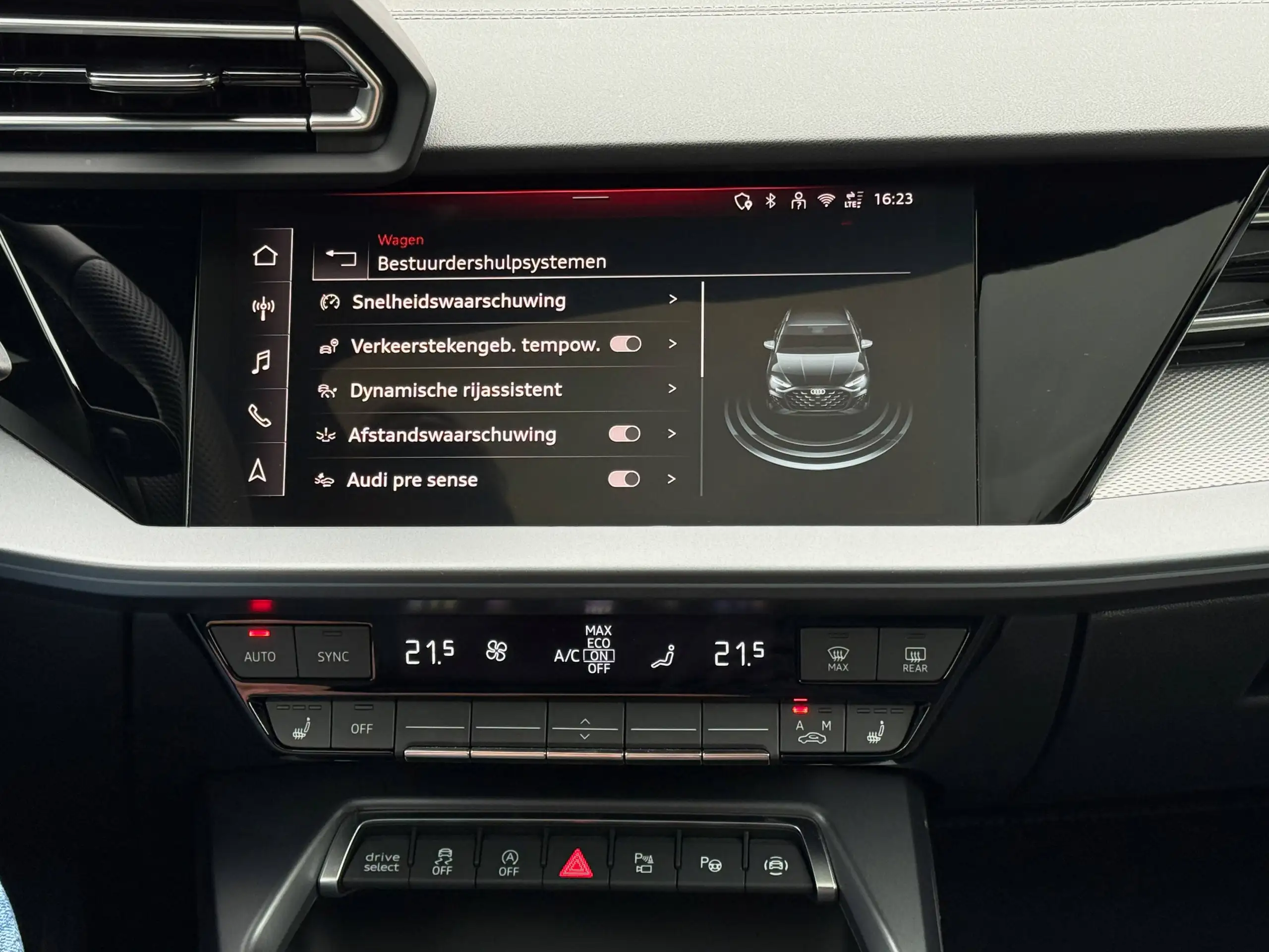 Audi A3 1.5 35 TFSI S-LINE INT/EXT SONOS PANODAK CARPLAY — 14/16