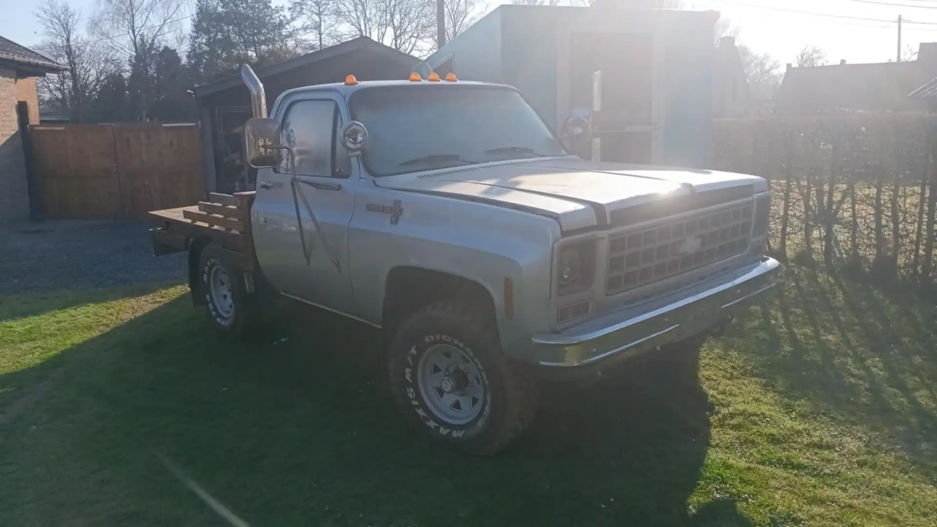 Chevrolet K30 deluxe - 1