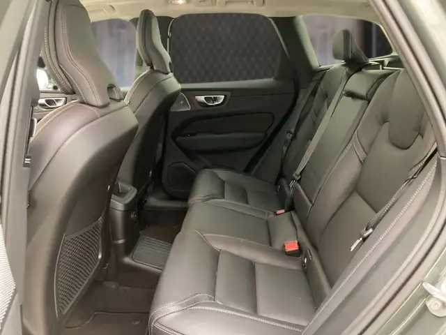 Volvo XC60 Ultra, T6 AWD Plug-in Hybrid, Elektrisch/Benzin, Dark Ansicht 9
