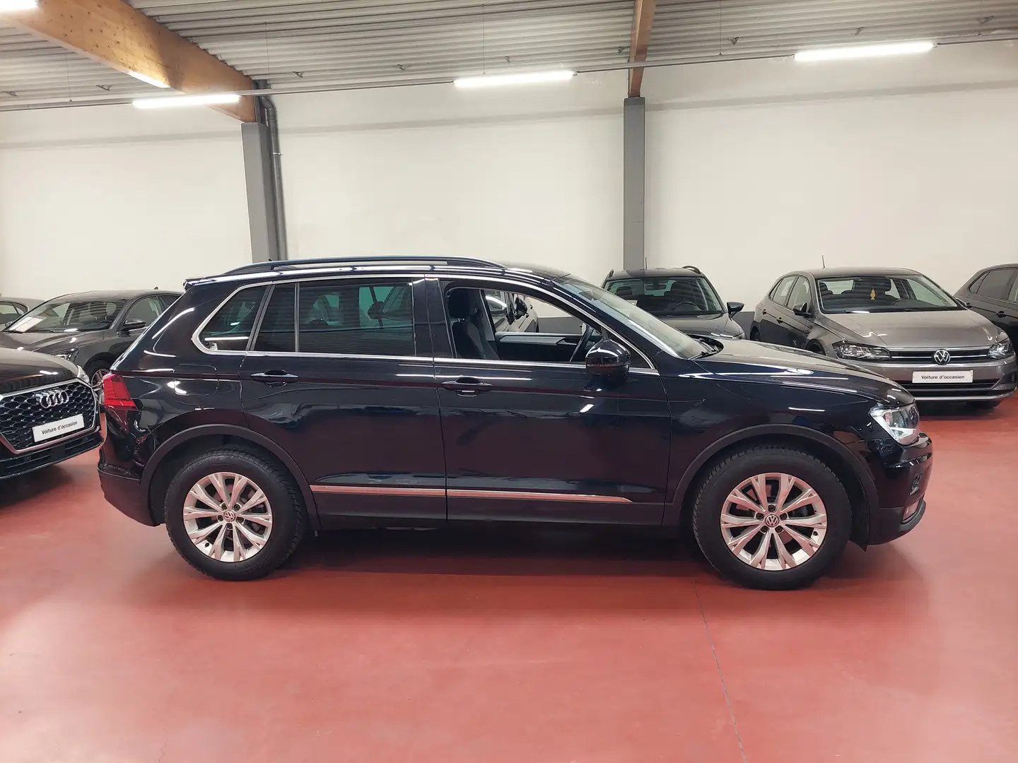Volkswagen Tiguan 1.5 TSi + Comfort Line + Drive Assist + CarPLAY Noir - 2