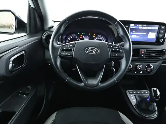 Hyundai I10 view 10