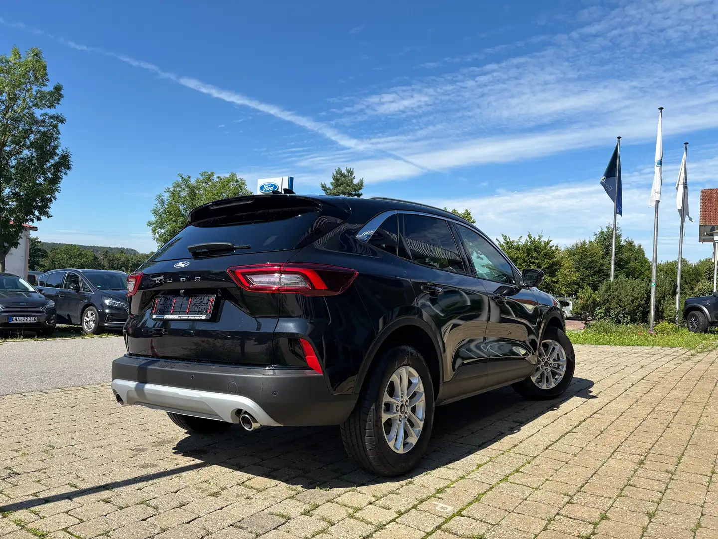 Ford Kuga Titanium Schwarz - 2