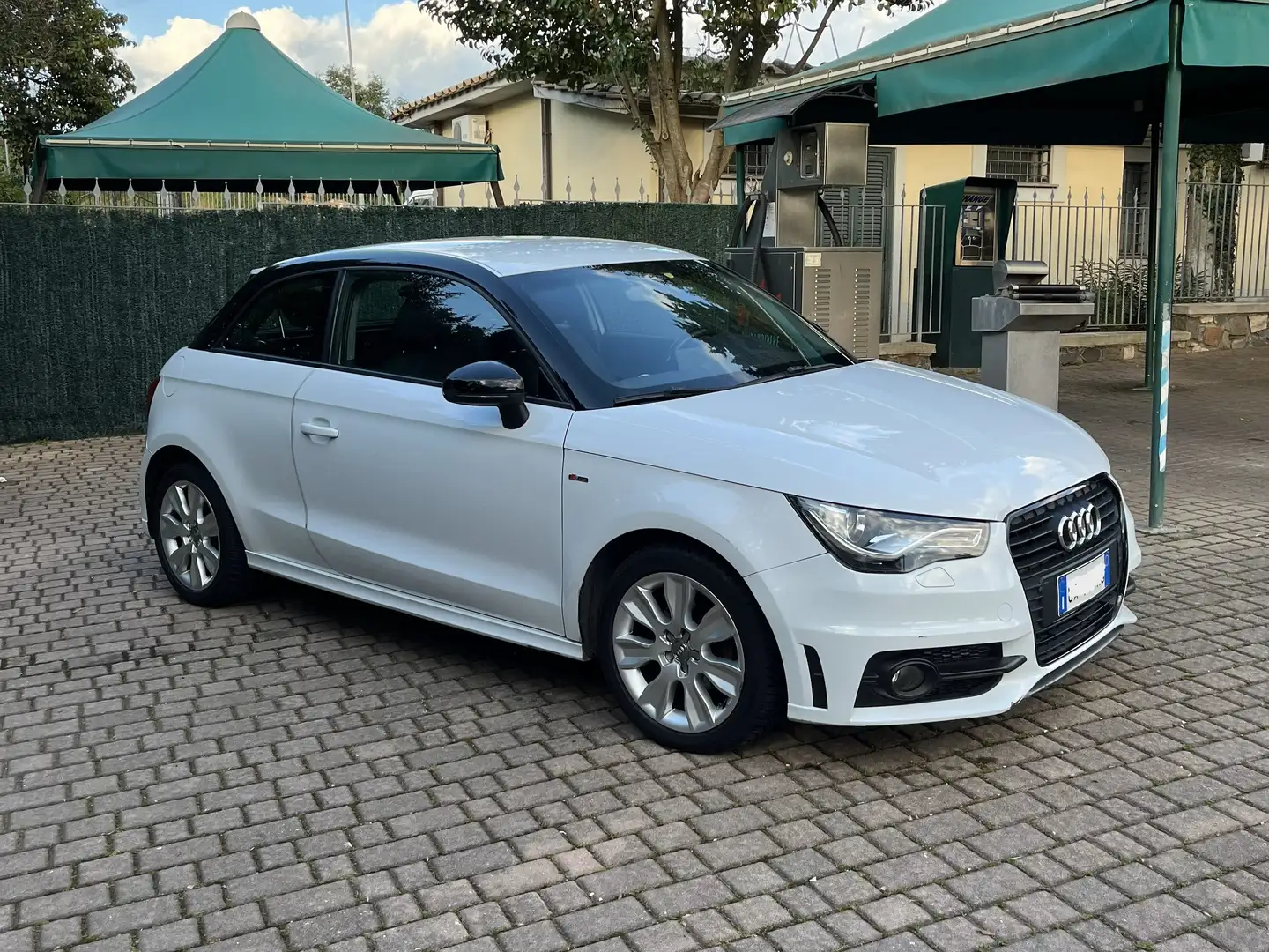 Audi A1 A1 1.6 tdi Sline edition plus 2 treni cerchi+gomme Blanc - 2