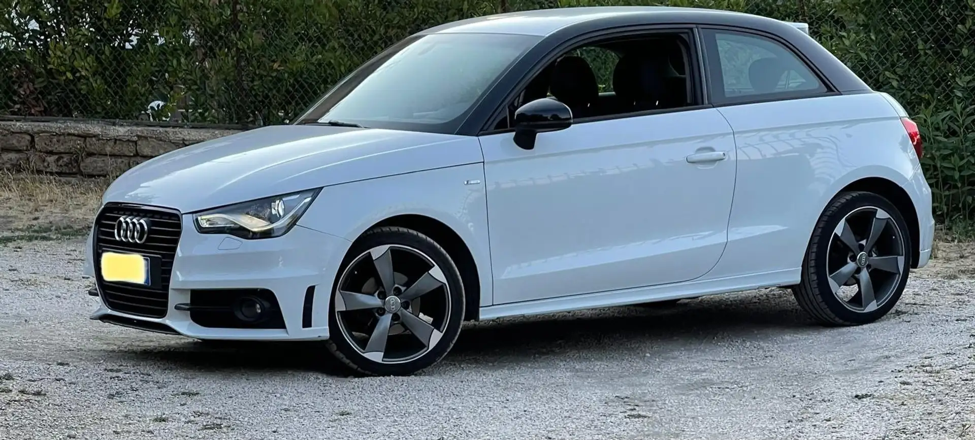 Audi A1 A1 1.6 tdi Sline edition plus 2 treni cerchi+gomme Blanc - 1
