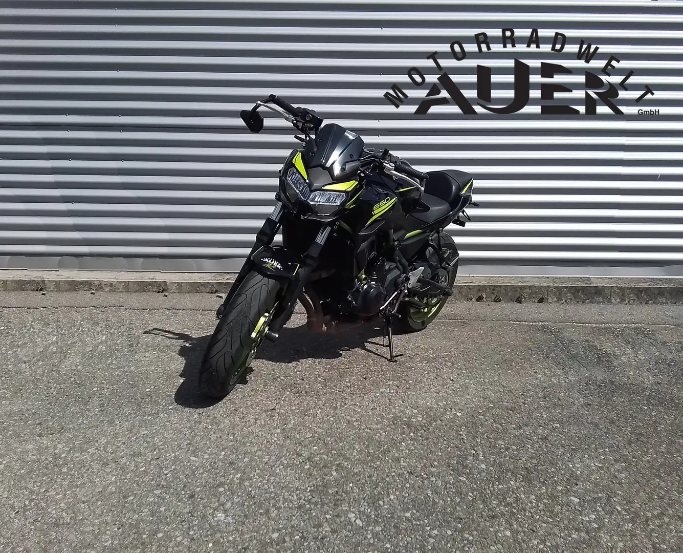 Kawasaki Z 650 Zwart - 1