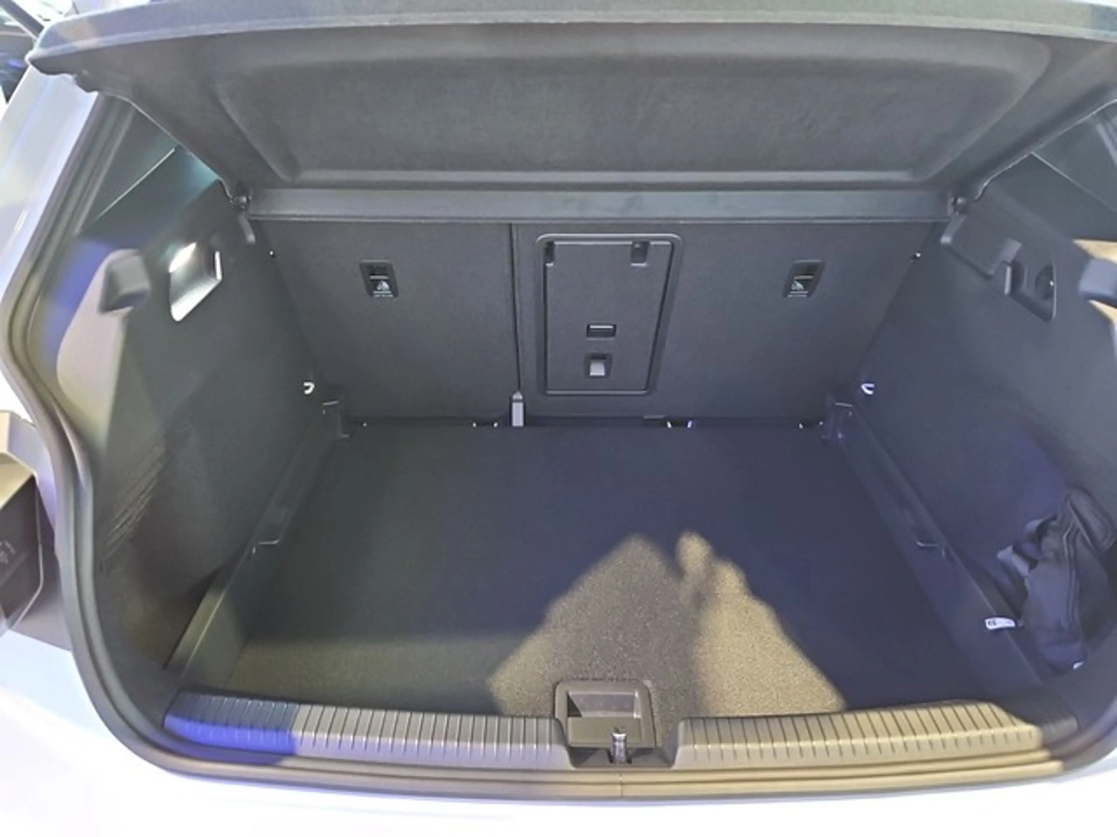 Volkswagen ID.3 Neo Style PANO IQ Drive Pro Wärmepumpe+++++ — photo 10