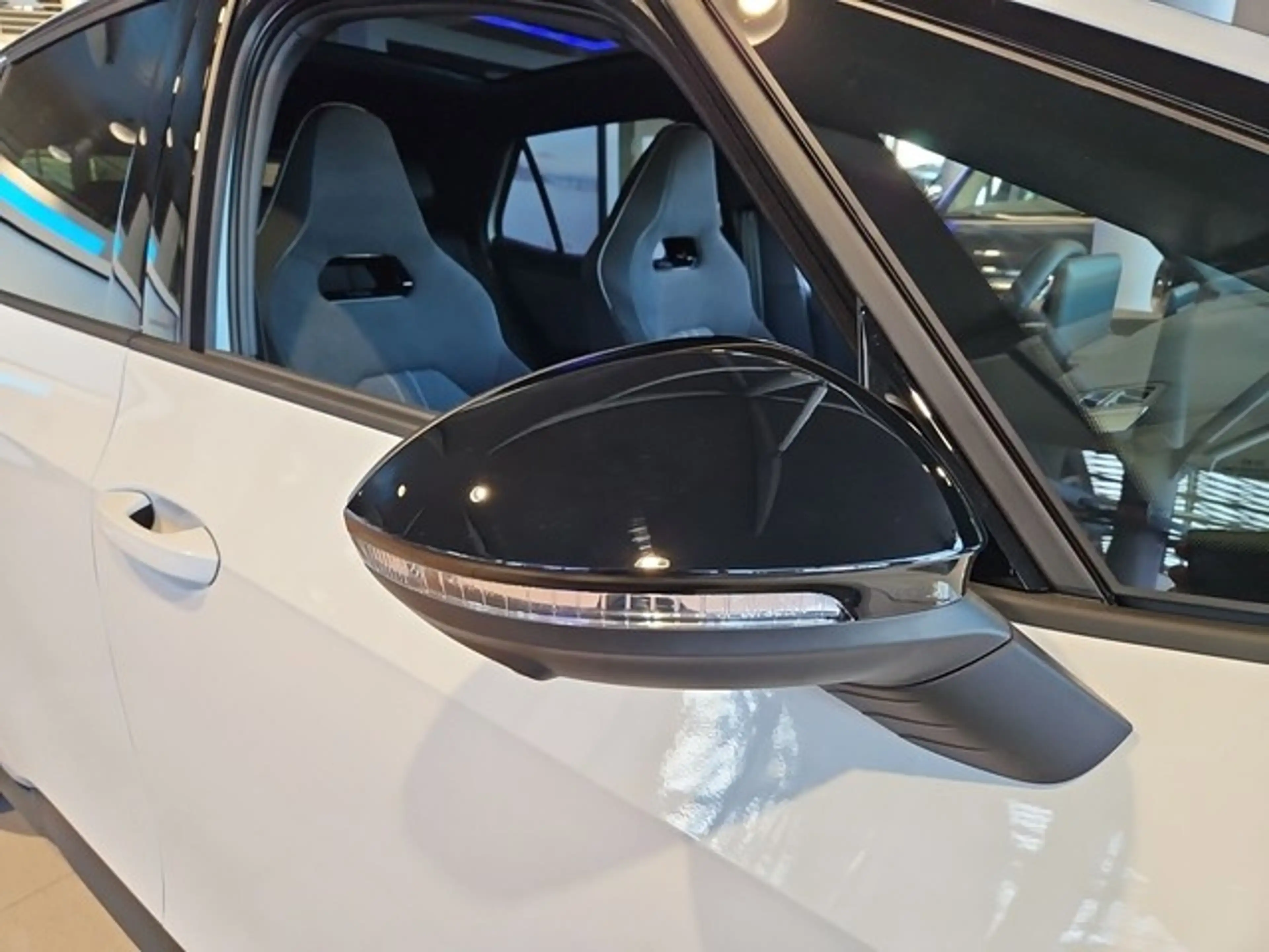 Volkswagen ID.3 Neo Style PANO IQ Drive Pro Wärmepumpe+++++ — photo 15