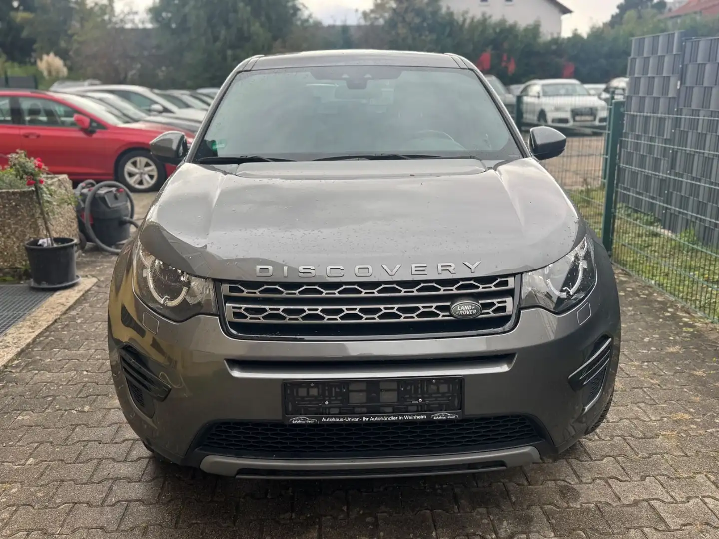 Land Rover Discovery Sport SE AWD 2.0Td4 | Grau - 2