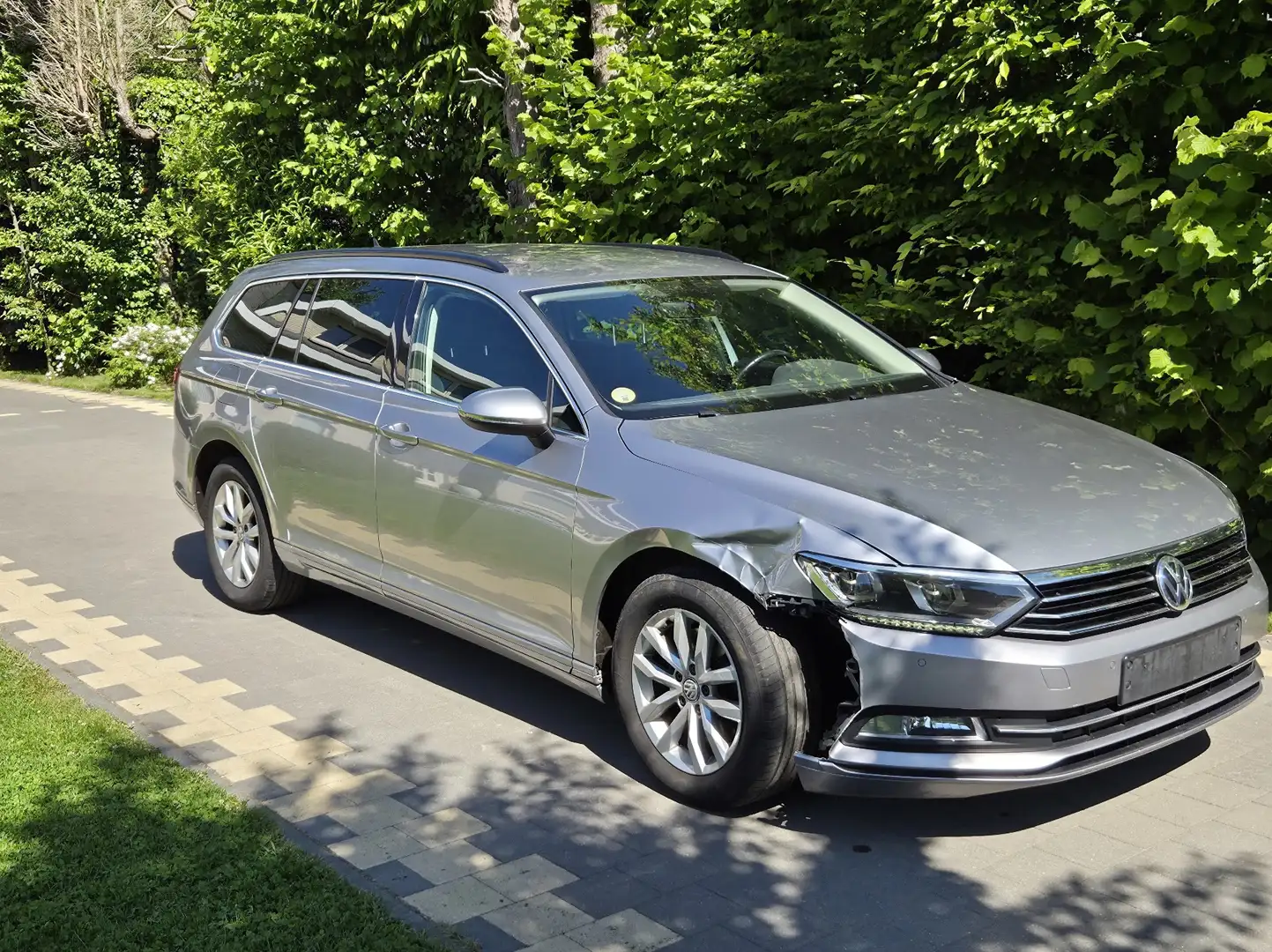 Volkswagen Passat Variant SW 2.0 CR TDi Comfortline Business DSG Gris - 1
