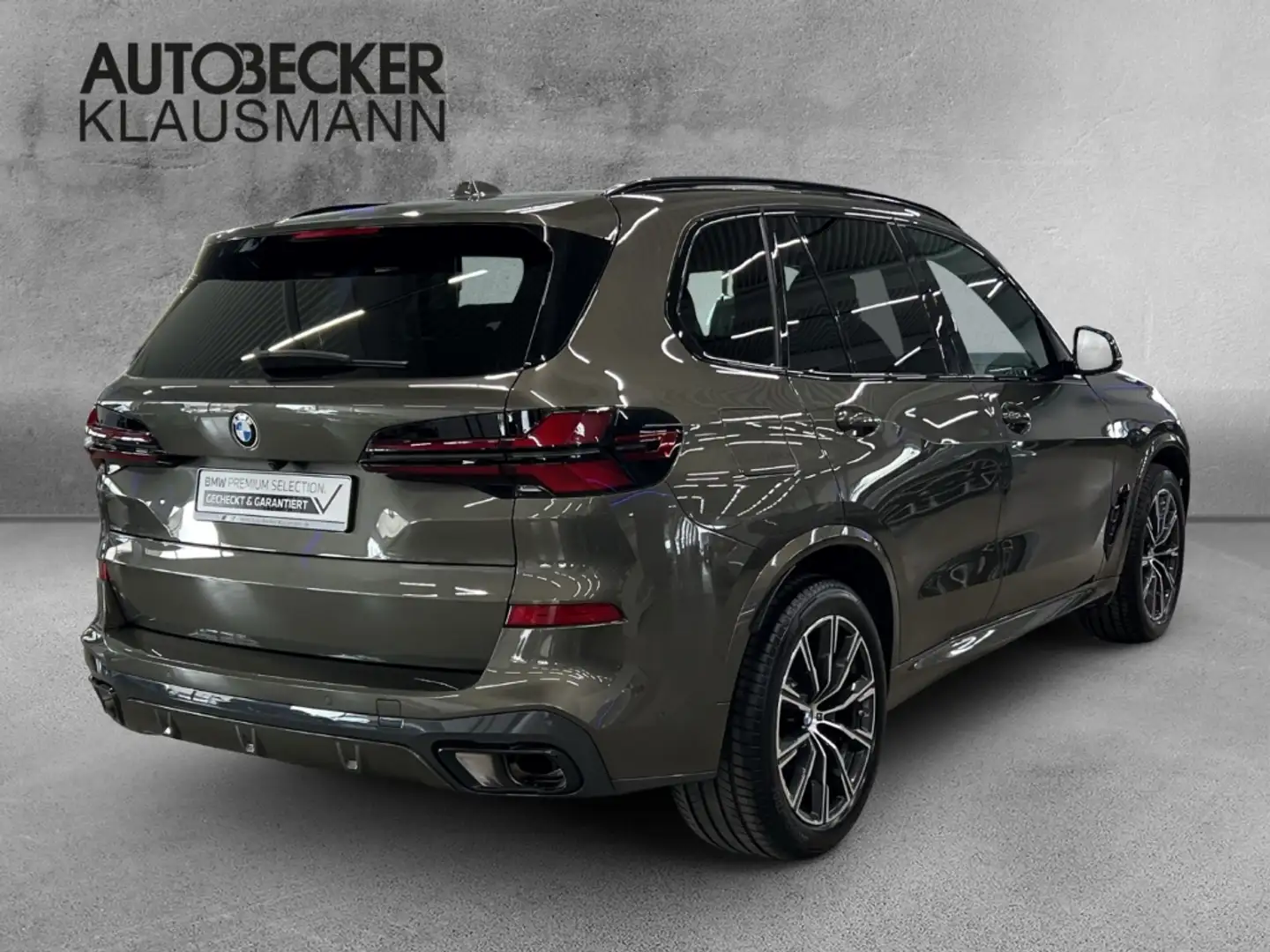 BMW X5 xDRIVE 30d M SPORT PRO LC PROF AHK KAMERA ICONIC G siva - 2