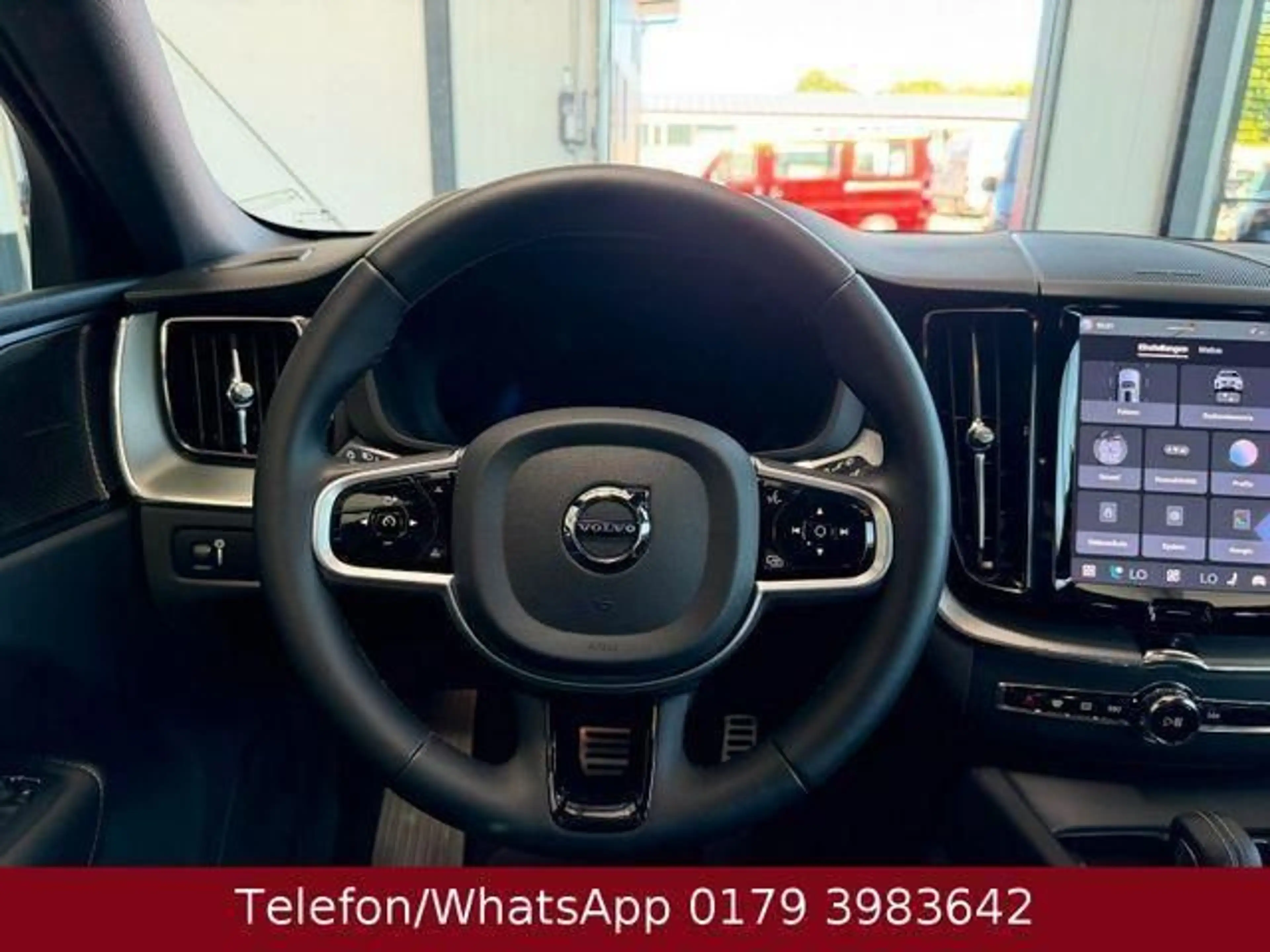 Volvo XC60 R Design 2WD 22Zoll Pano HarmanKardon 18... — photo 11