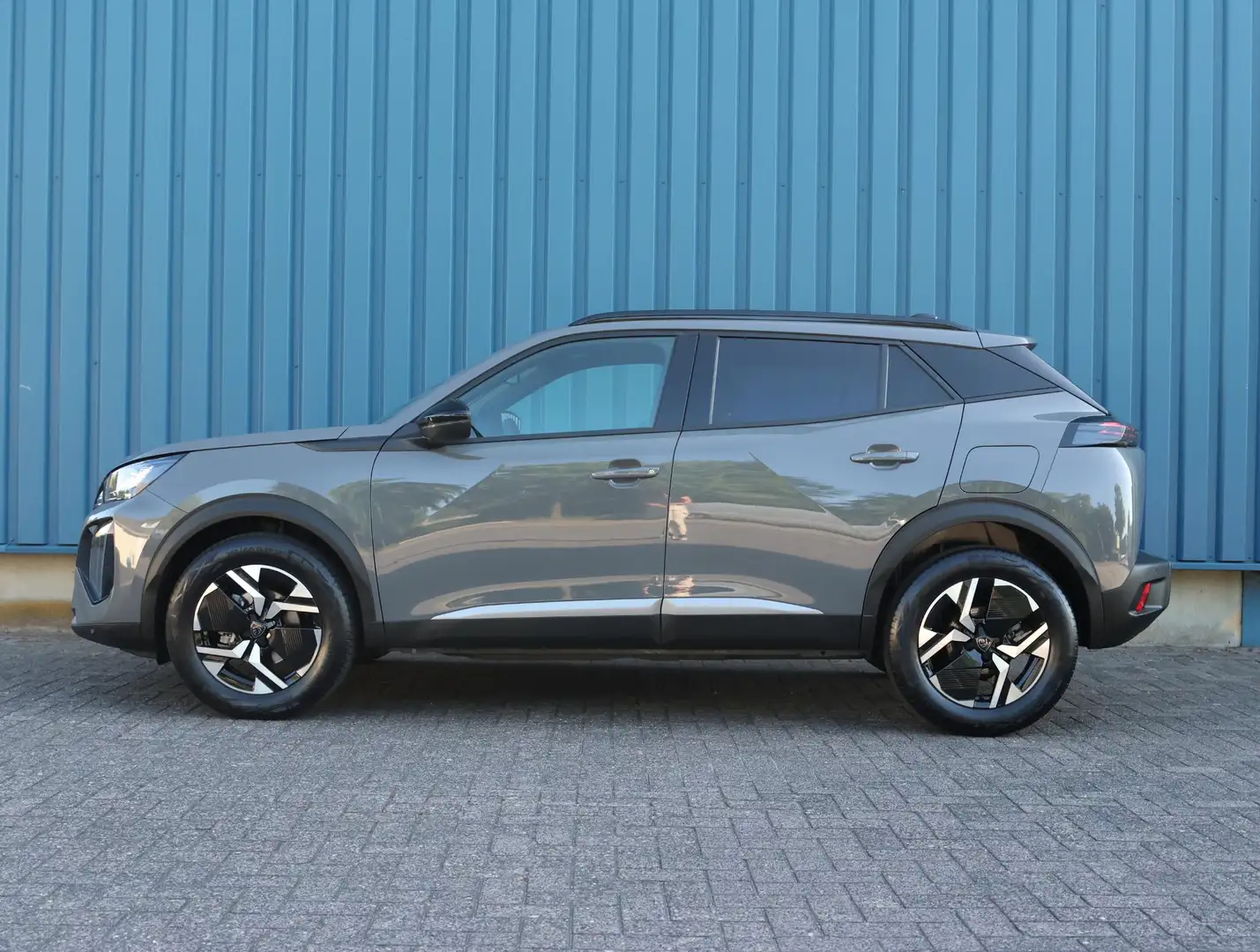 Peugeot 2008 1.2 100PK Allure | AppleCarPlay/AndroidAuto | Clim Gris - 2