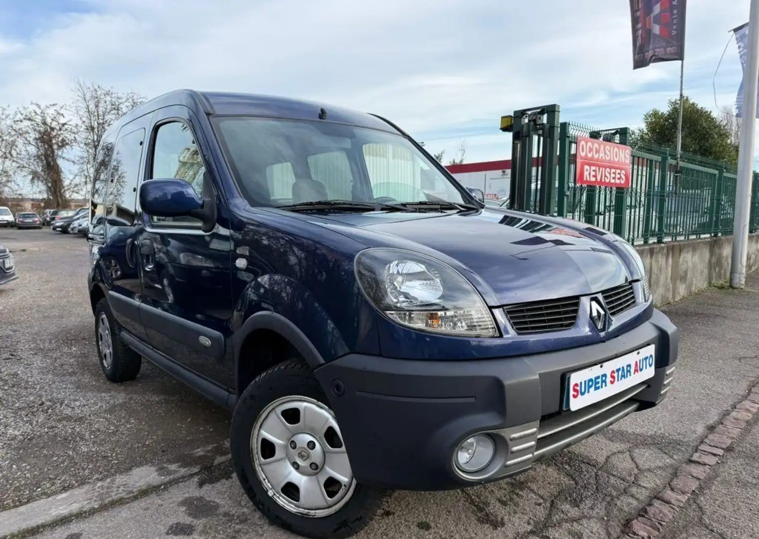 Renault Kangoo 1.6l 16S 4X4 FAIRWAY 95CV 2005 Bleu - 1