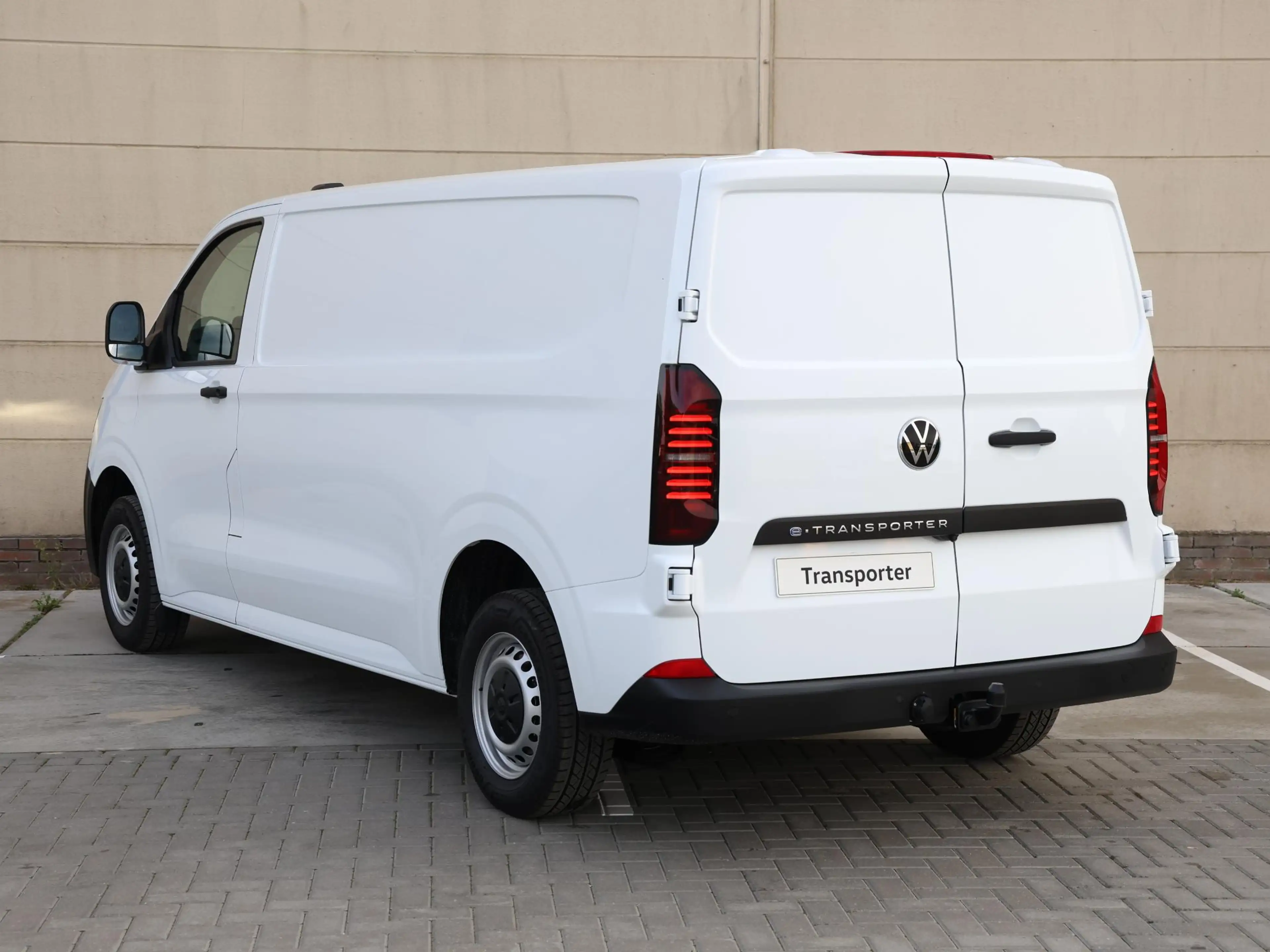 Volkswagen Transporter e-Transporter Bestelwagen L2 71 kWh 136PK | Naviga — photo 11