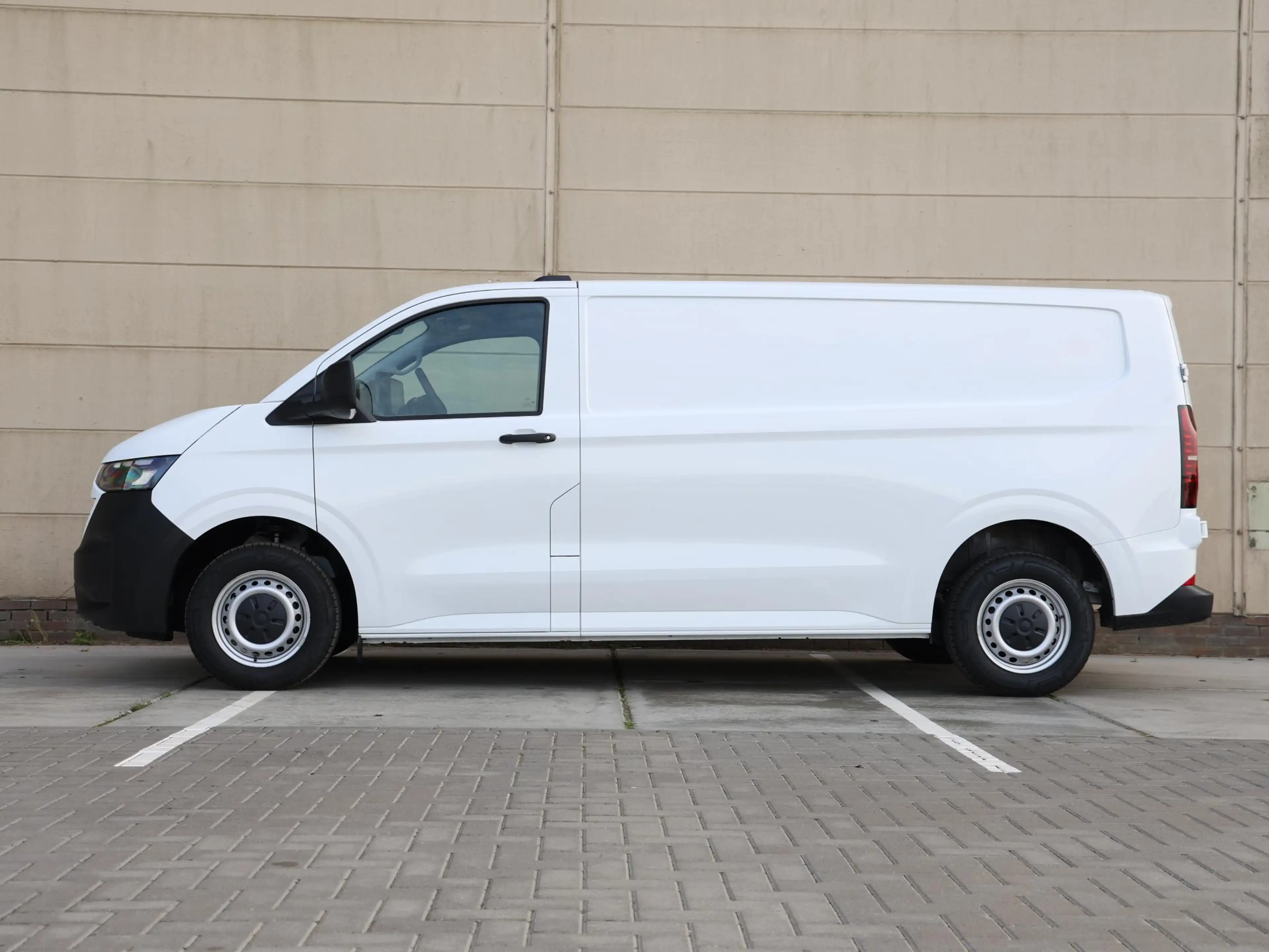 Volkswagen Transporter e-Transporter Bestelwagen L2 71 kWh 136PK | Naviga — photo 10