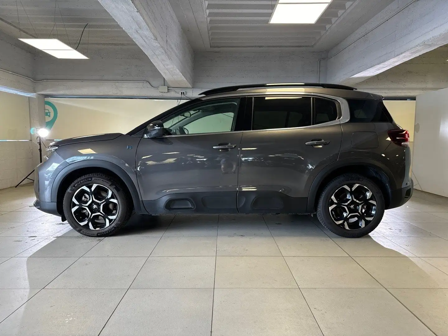 Citroen C5 Aircross Hybrid 180 E-EAT8 Feel Pack Gri - 2