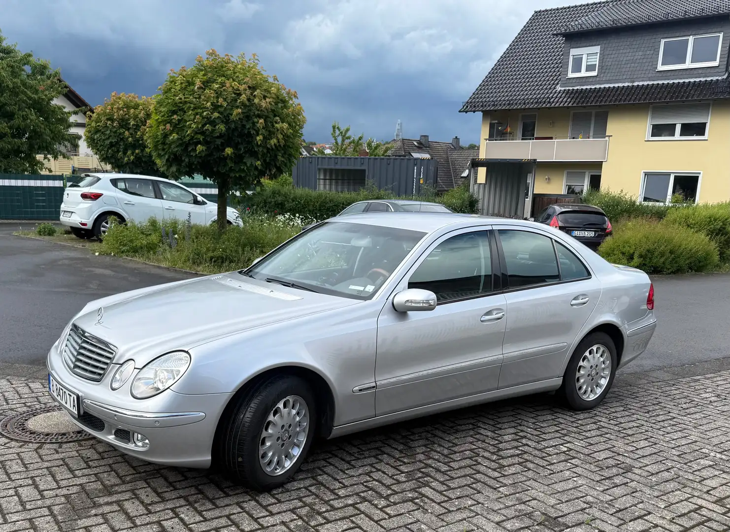 Mercedes-Benz E 270 E 270 CDI Elegance - 1