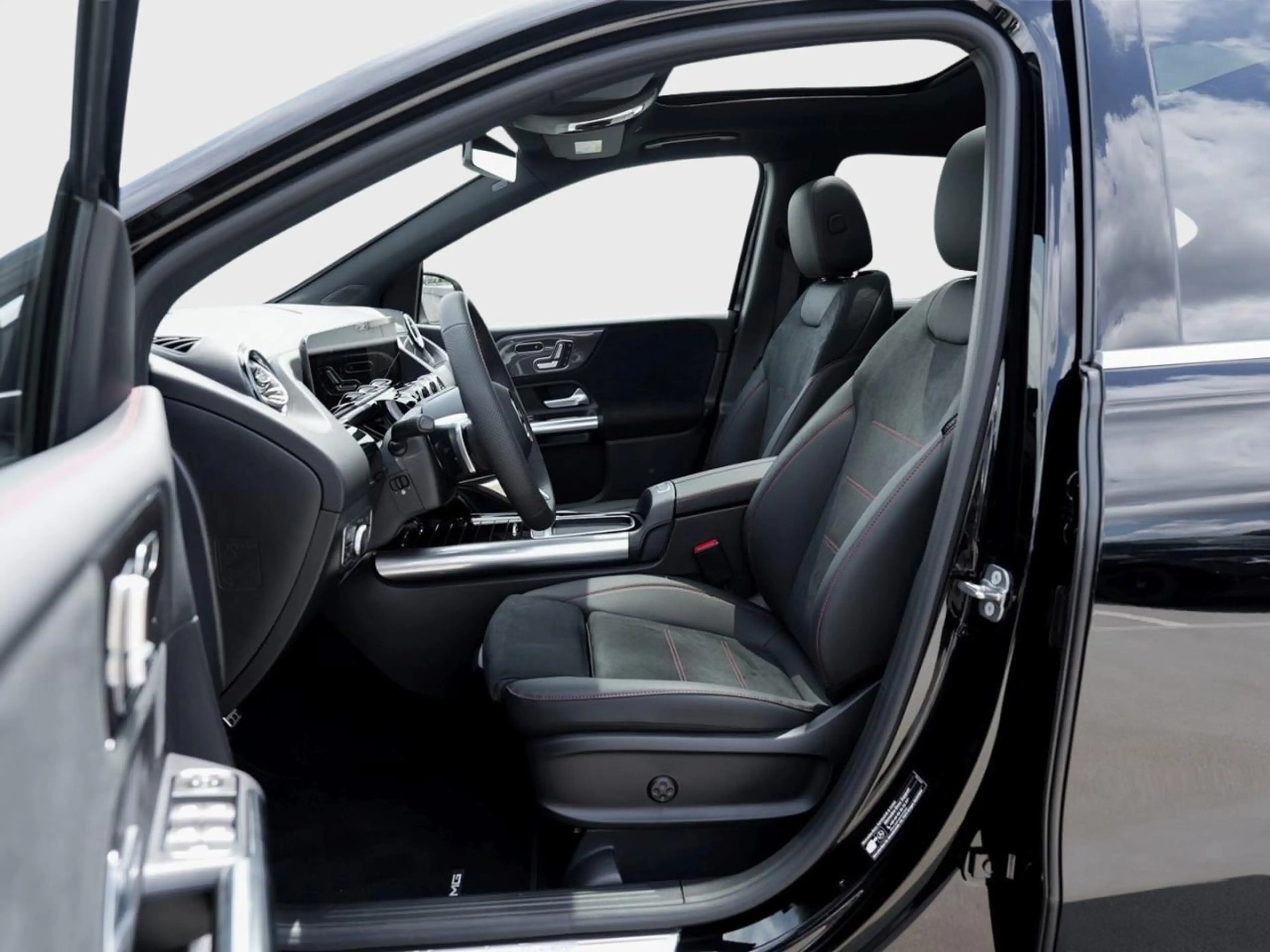 Mercedes-Benz B 220 d AMG Panorama Distronic Memory 360° AHK — photo 7