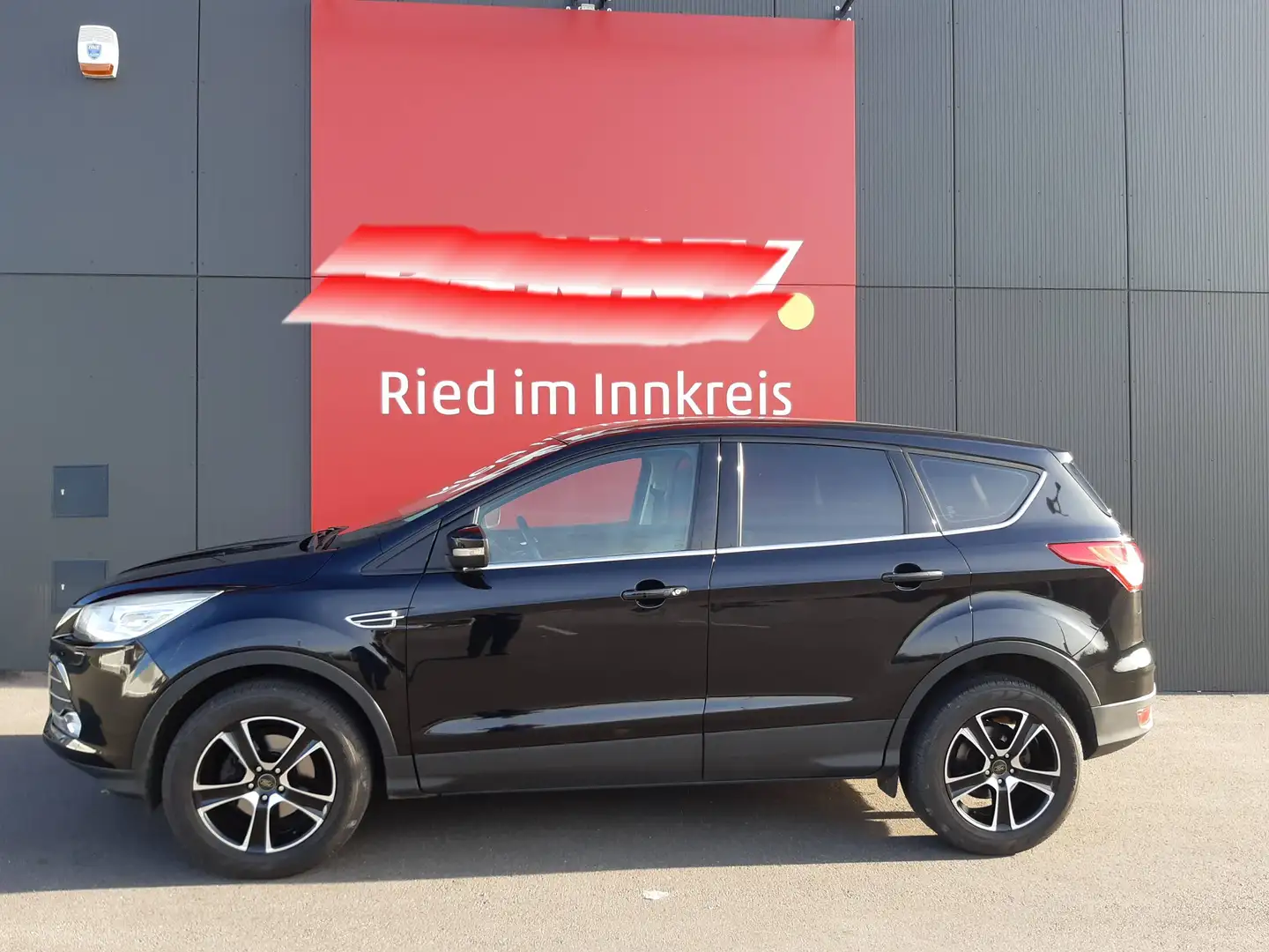 Ford Kuga Kuga Trend mit AHK abnehmbar Schwarz - 1