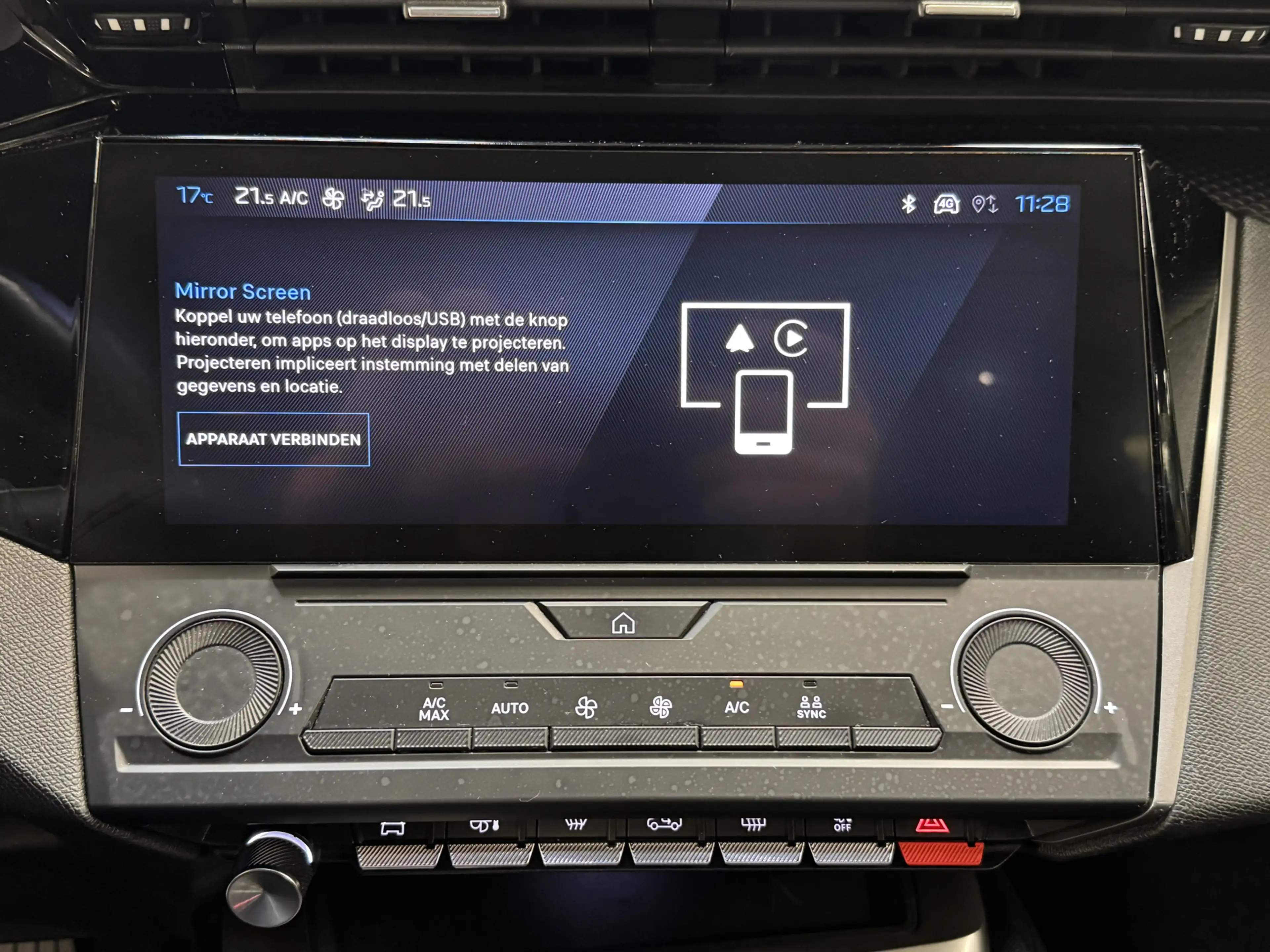 Peugeot 308 SW 1.2 PureTech Active Pack Business Climate Contr — photo 13