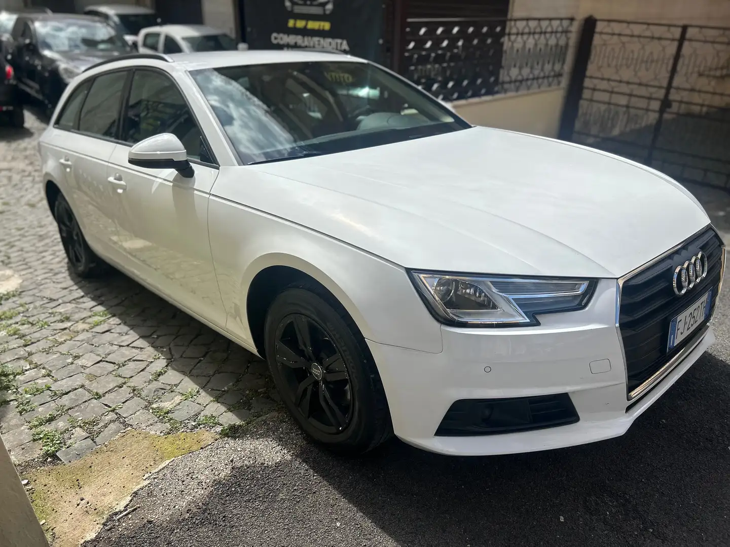 Audi A4 A4 Avant 35 2.0 tdi  Sport 150cv s-tronic my16 Bianco - 2