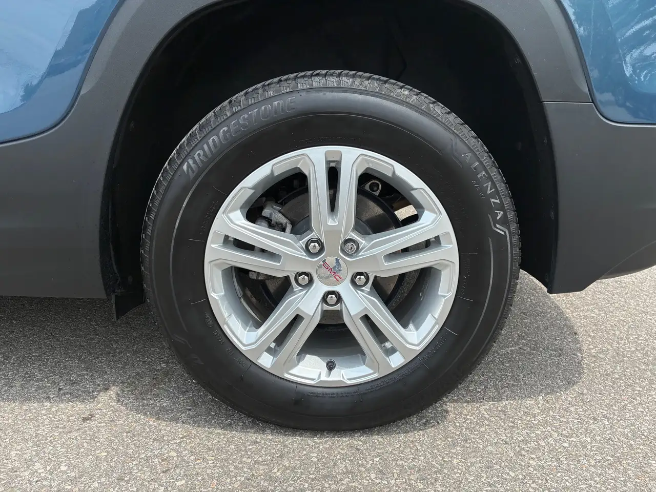 GMC Terrain photo GMC Terrain
