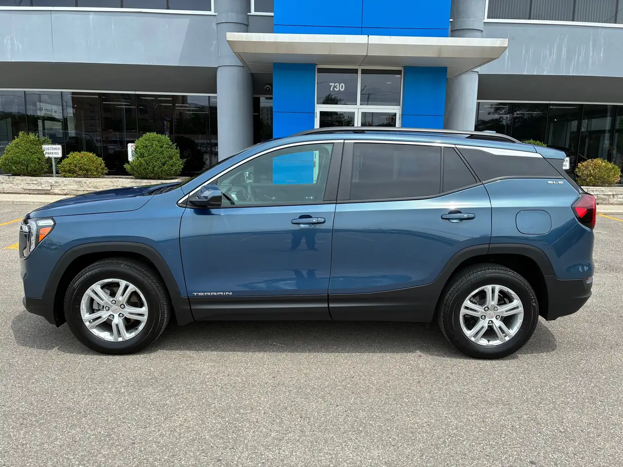 GMC Terrain photo GMC Terrain
