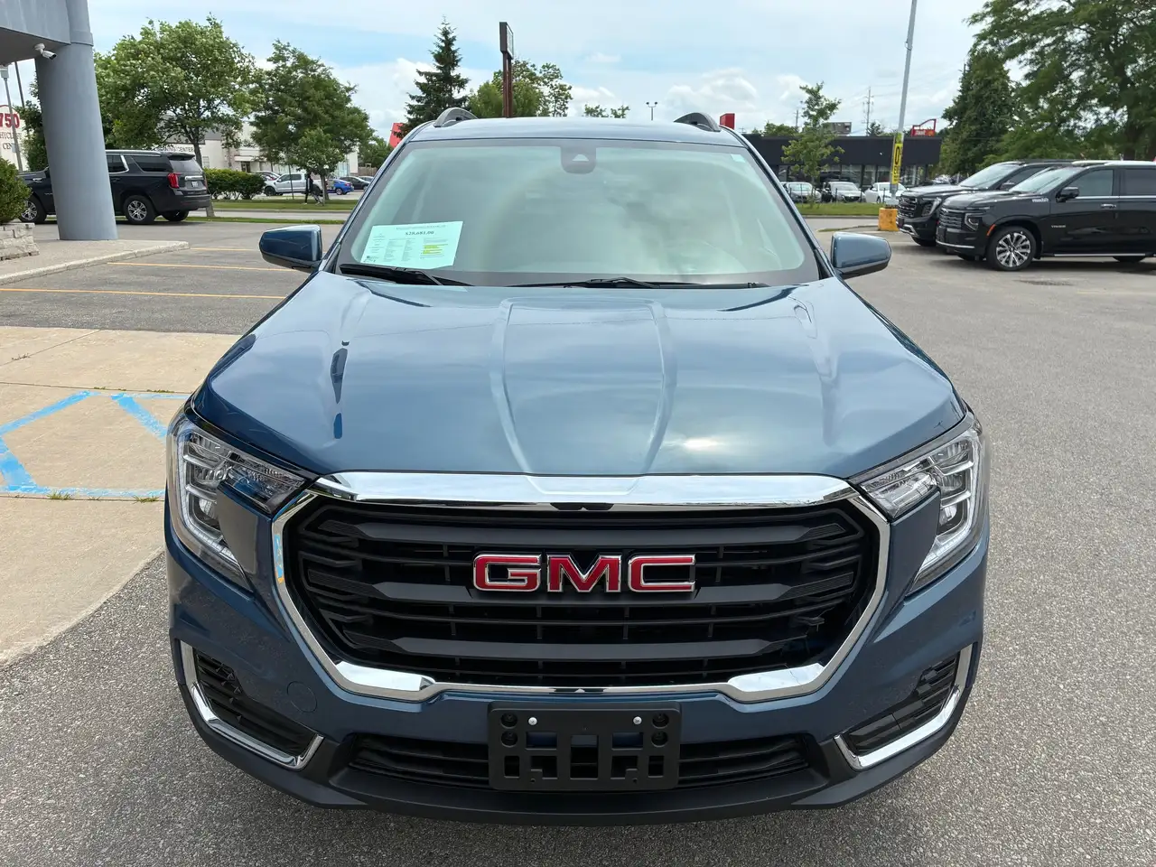 GMC Terrain photo GMC Terrain