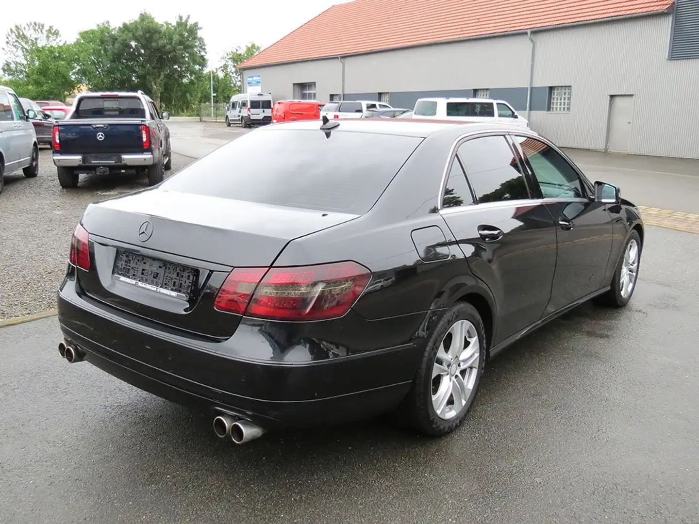 Mercedes-Benz E 350 CGI Avantgarde Bi-Xenon Leder Comand Kamera Noir - 2