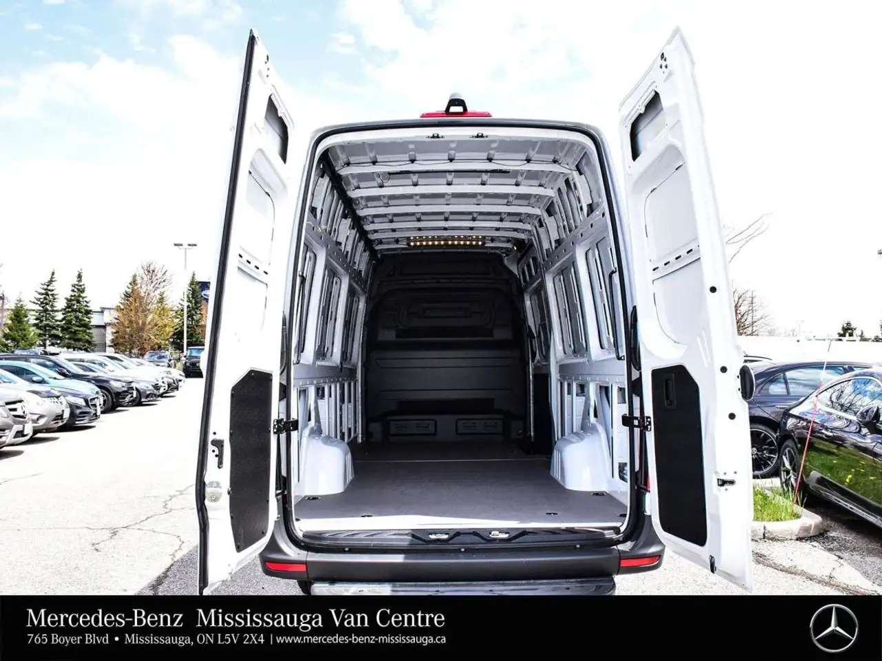 Mercedes-Benz Sprinter снимка Mercedes-Benz Sprinter