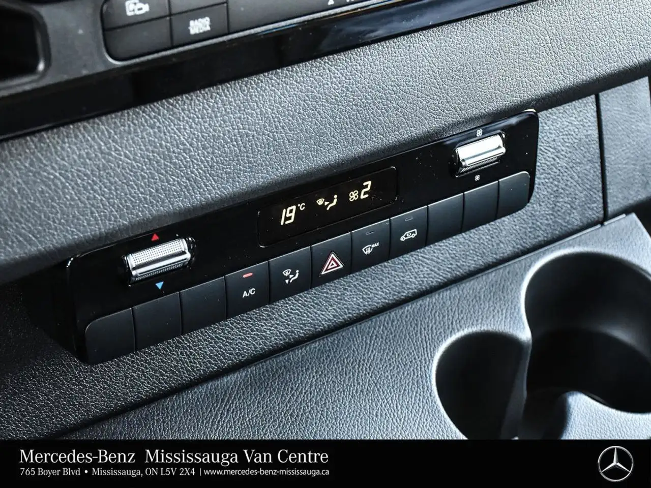 Mercedes-Benz Sprinter снимка Mercedes-Benz Sprinter