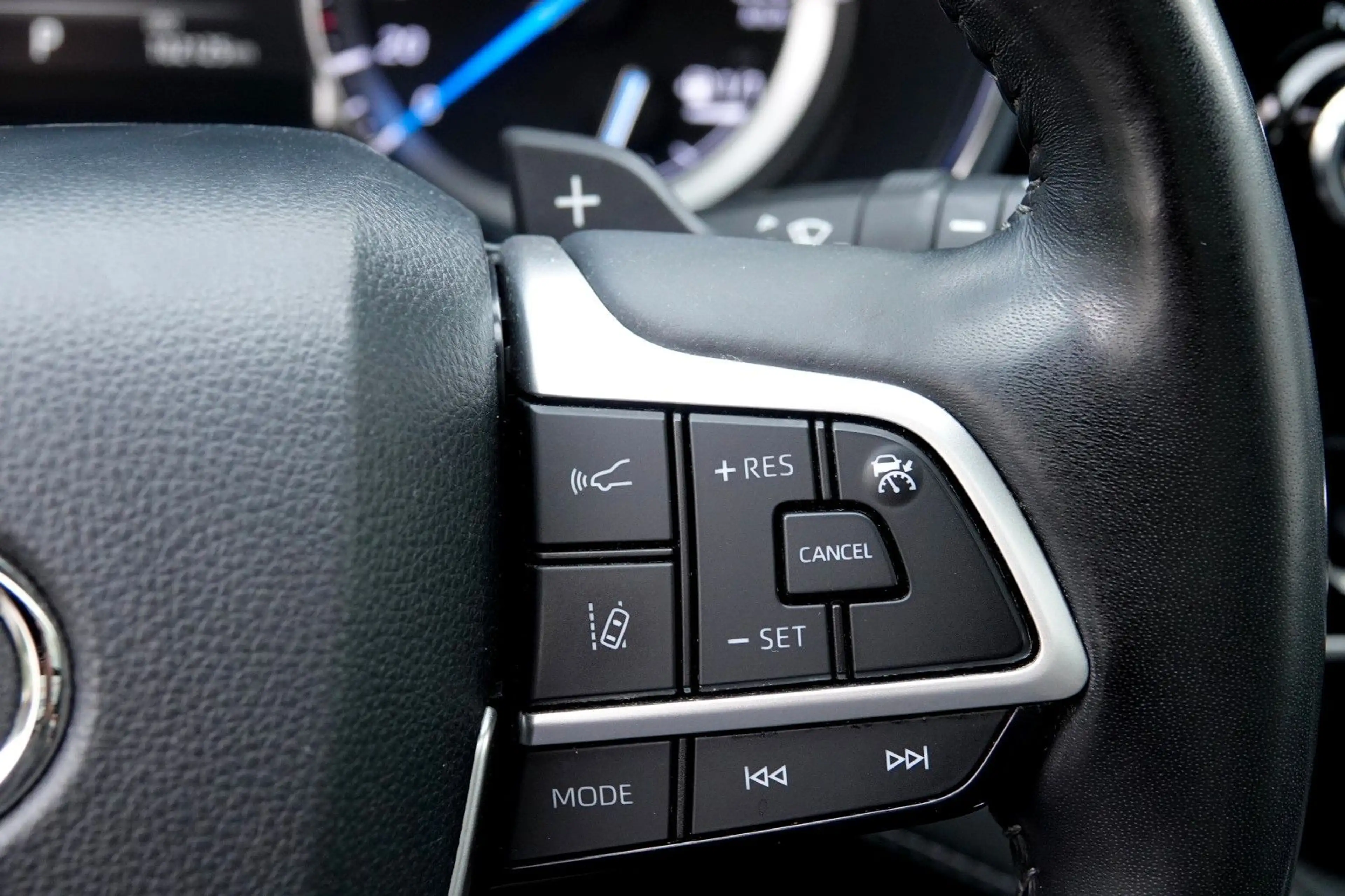Toyota Highlander 2.5 Hybrid AWD *LUXURY* 7-Sitzer*VOLL — photo 19