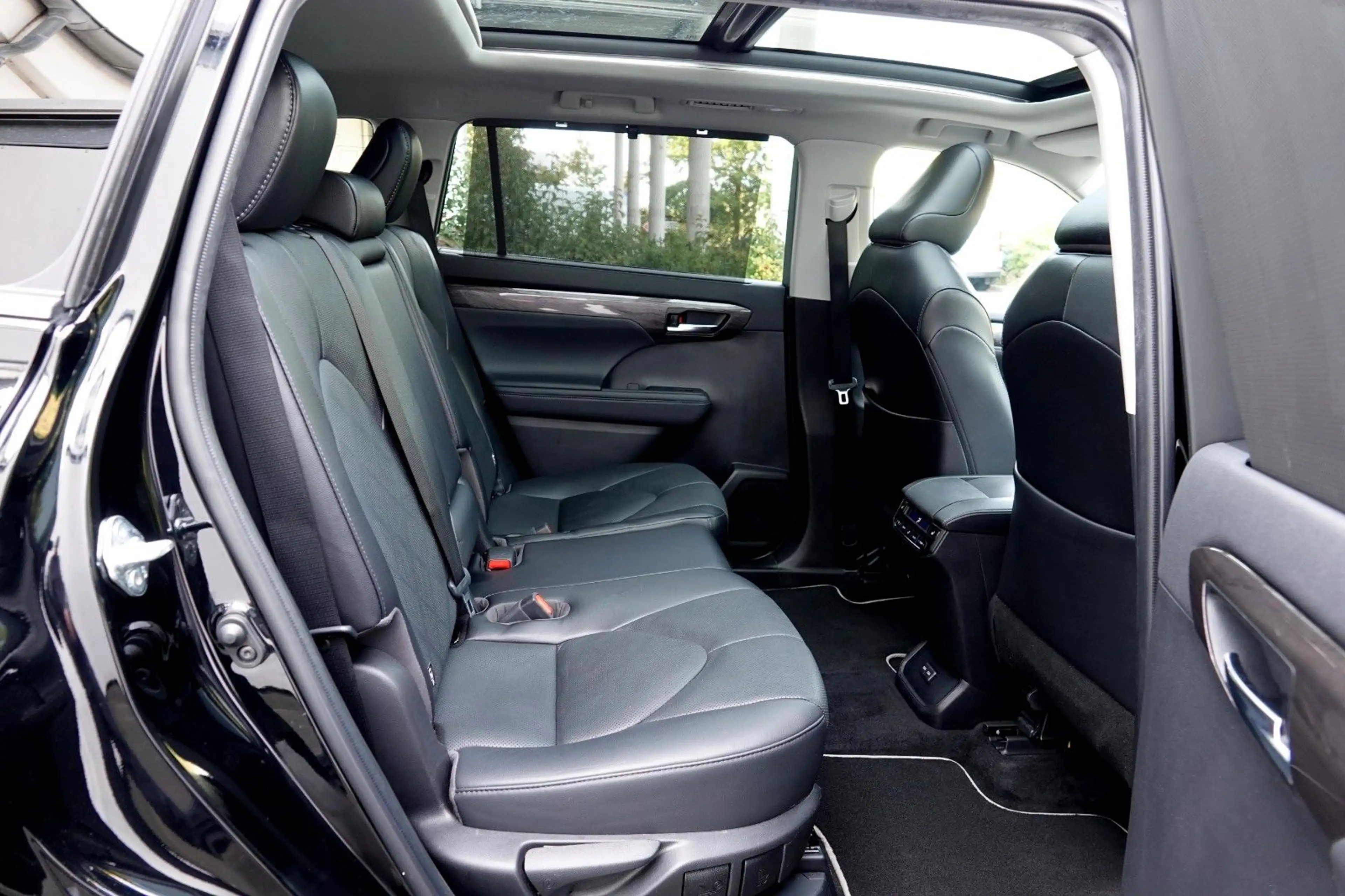 Toyota Highlander 2.5 Hybrid AWD *LUXURY* 7-Sitzer*VOLL — photo 13