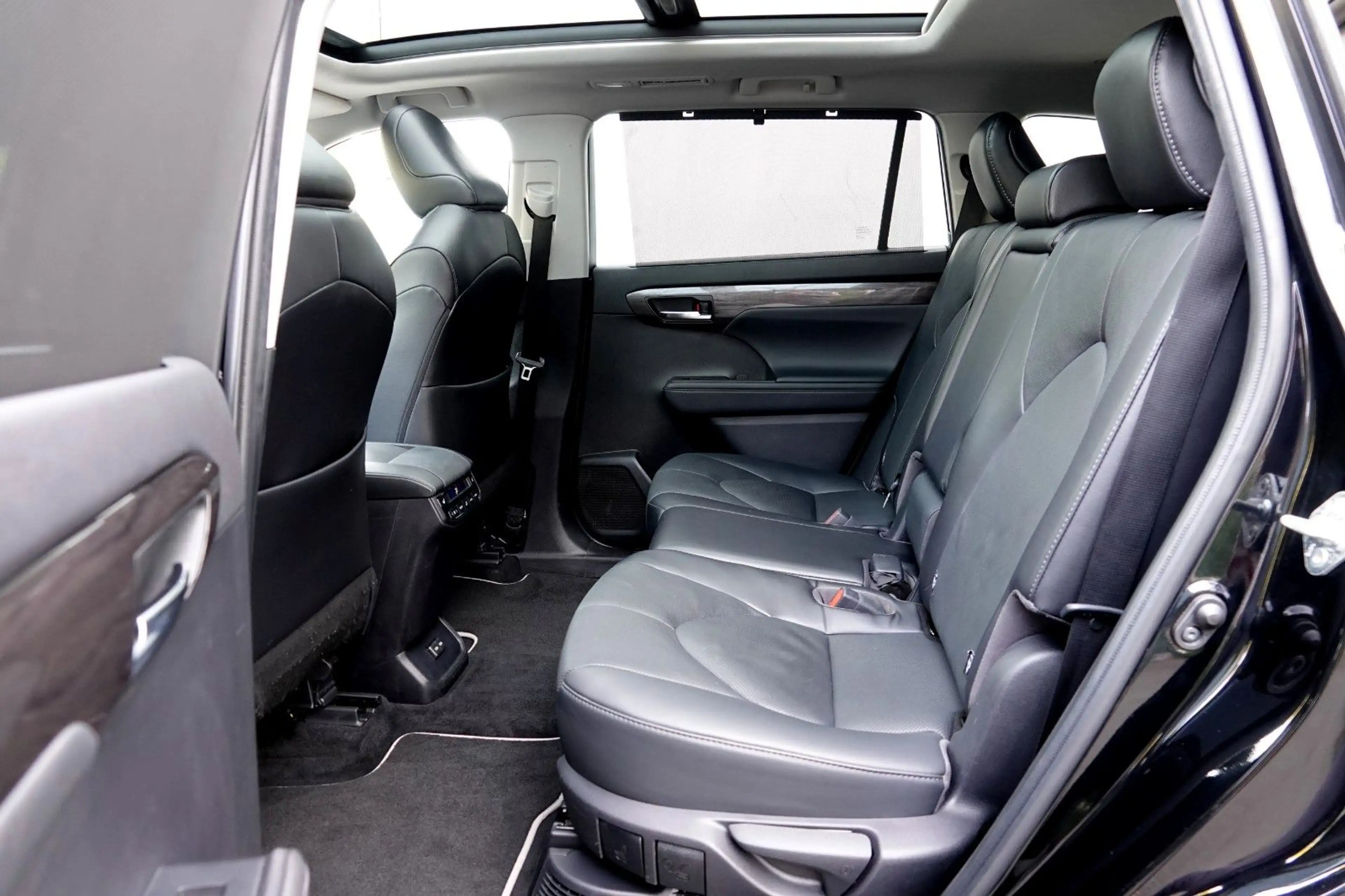 Toyota Highlander 2.5 Hybrid AWD *LUXURY* 7-Sitzer*VOLL — photo 12