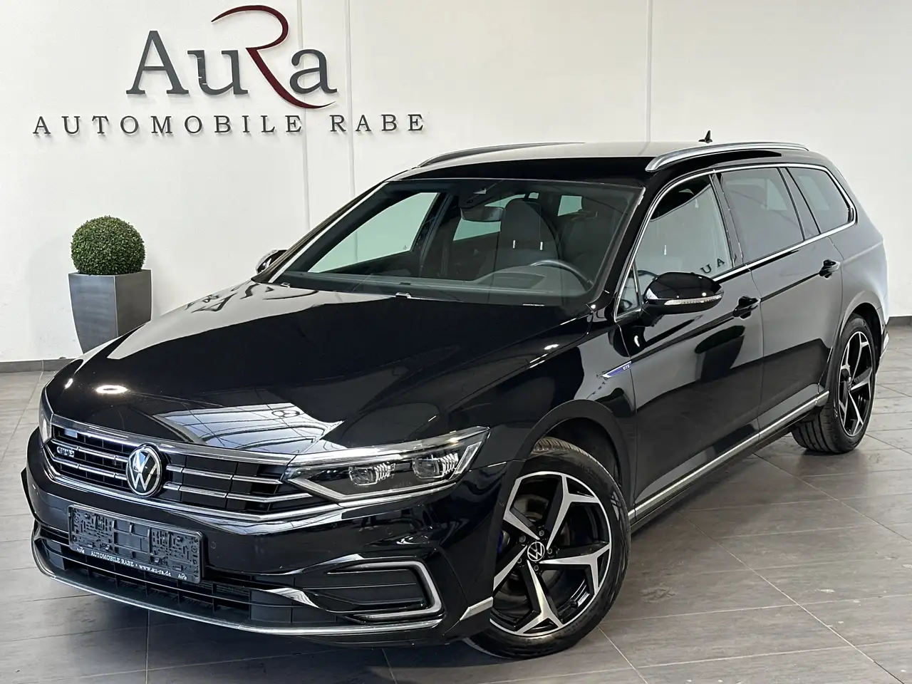Volkswagen Passat Variant GTE NAV+LED+AHK+HEADUP+DCC+18ZOLL 2
