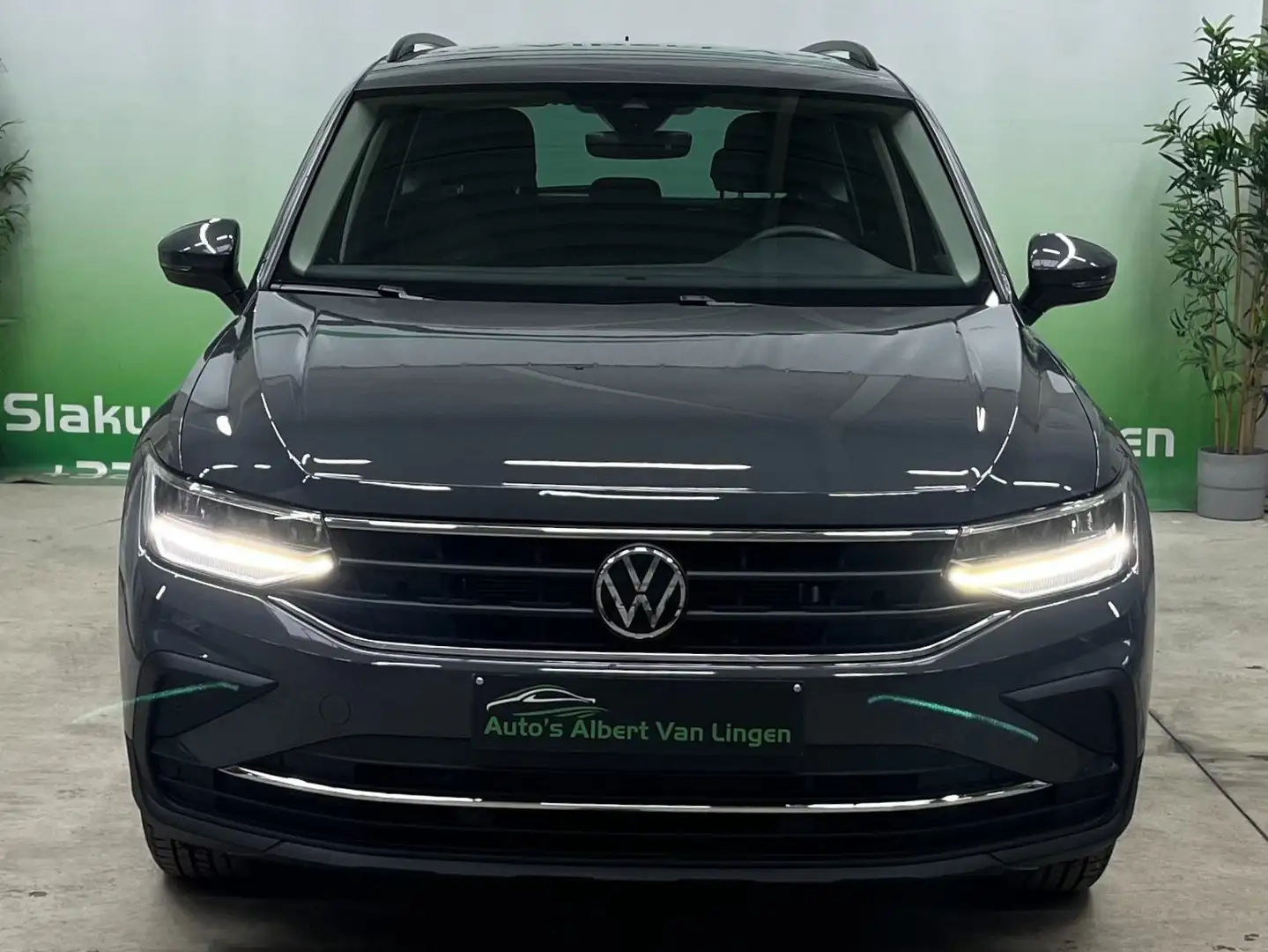 Volkswagen Tiguan 1.5 TSI Life OPF DSG (EU6AP) Grijs - 2