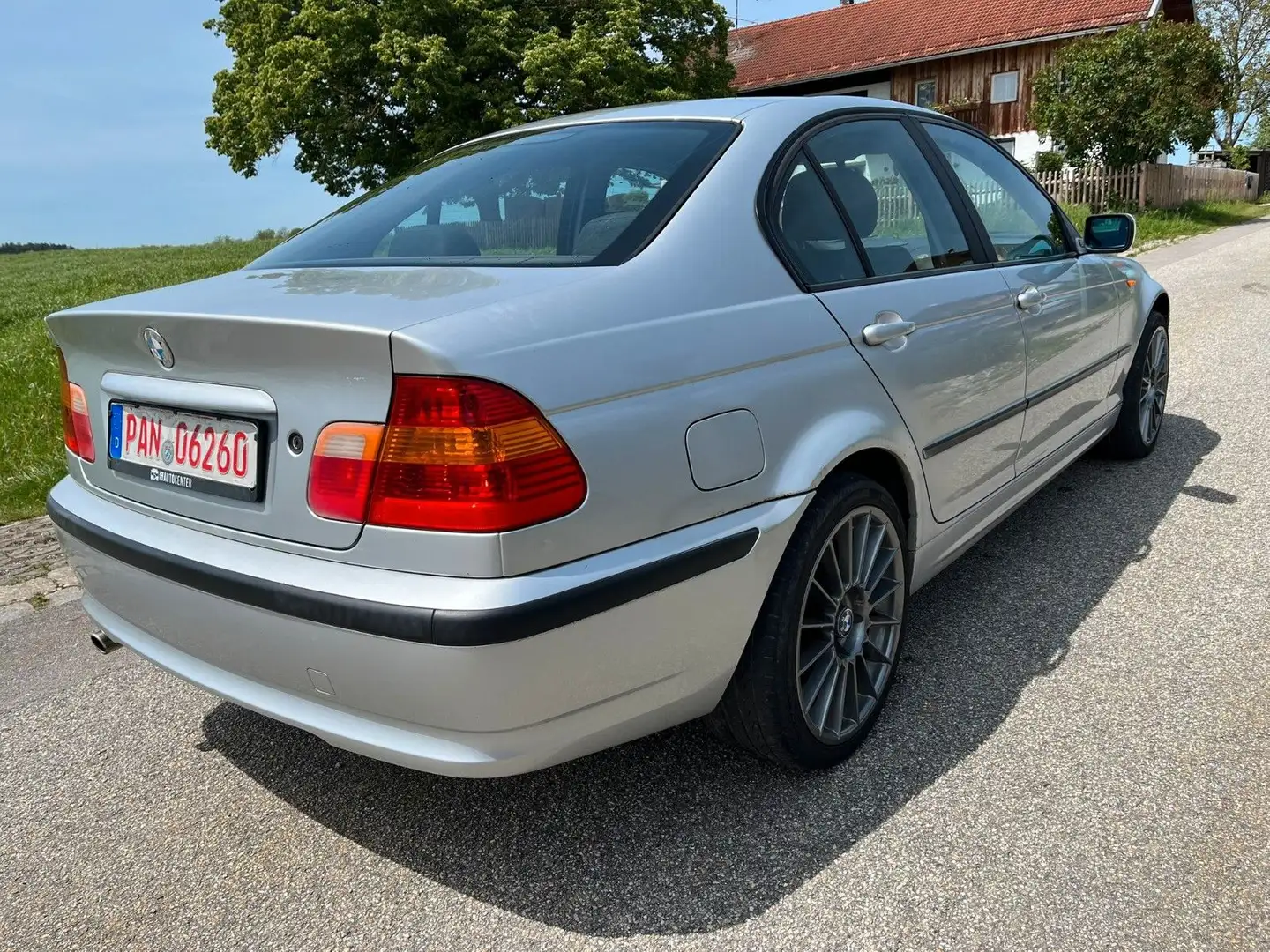 BMW 318 Baureihe 3 Lim. 318i *Facelift*Klimaaut*Temp Argent - 2