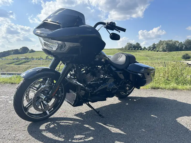 Harley-Davidson Road Glide - foto 5