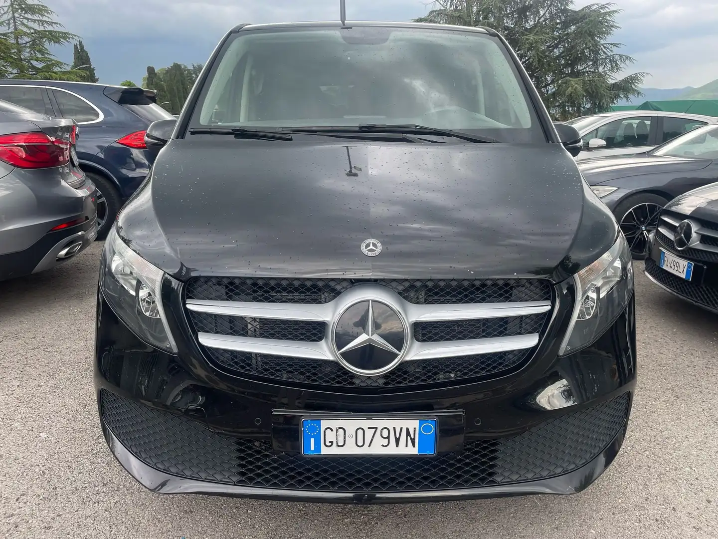 Mercedes-Benz V V Compact 220 d Executive auto Black - 2